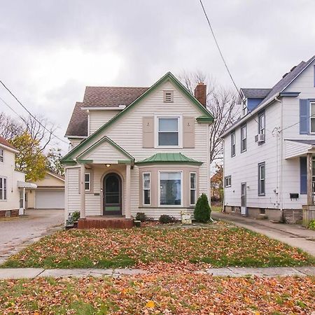 Lakeside Home In Lorain المظهر الخارجي الصورة